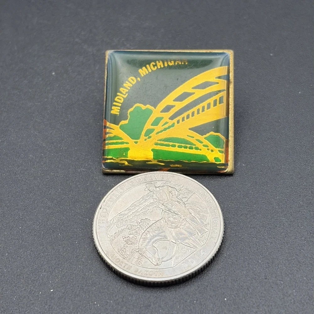 Midland Michigan USA Lapel Hat‎ Pin